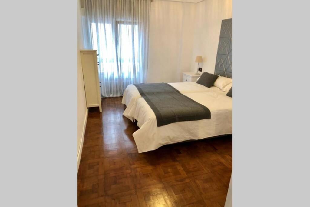 Piso En El Centro De Oviedo公寓 外观 照片